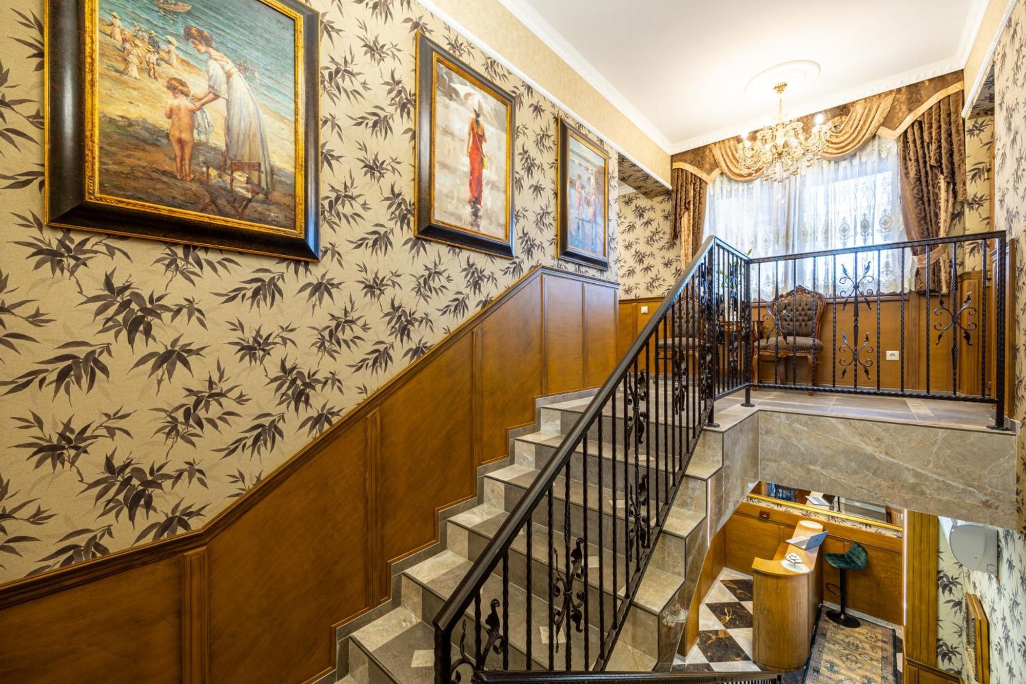 Bed and Breakfast Voeroes Alom Panzio Tiszakécske Esterno foto